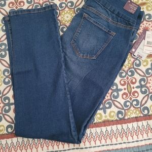 NWT Gloria vanderbuilt jeans